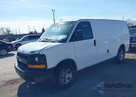 2011 Chevrolet Express 2500 Work Van из США, поврежденный, VIN 1GCWGFFA4B1143782